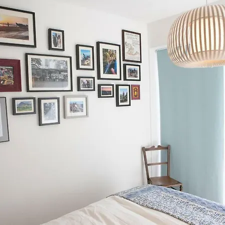 Modern & Stylish Eco Home+garden With City Views بيت للعطل *