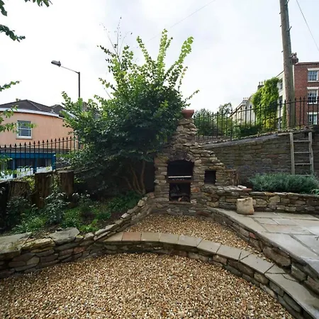 Modern & Stylish Eco Home+garden With City Views * بريستول