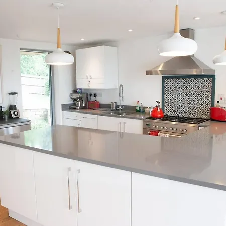 بيت للعطل Modern & Stylish Eco Home+garden With City Views بريستول